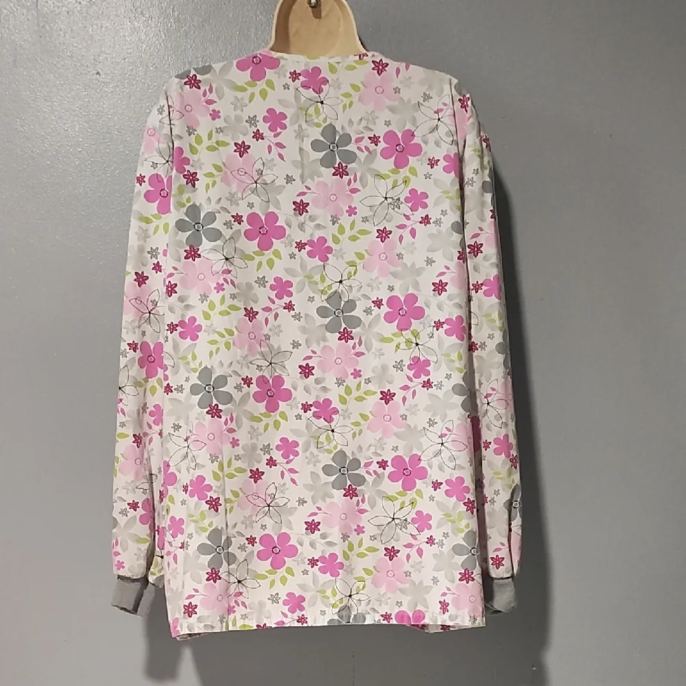 Floral Women's Nurses Scrub Jacket - Pink and Gray - Picture 11 of 17